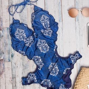 Cia Marítima - One Piece - M - NWOT